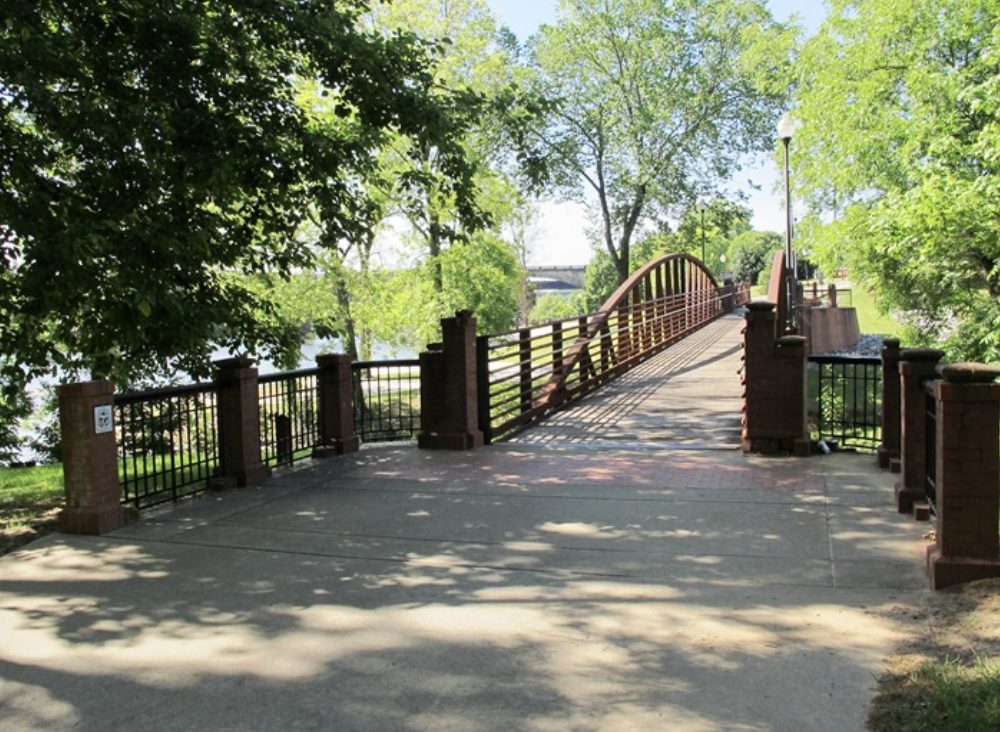Enjoy a nice day on Phenix City Alabama's river walk