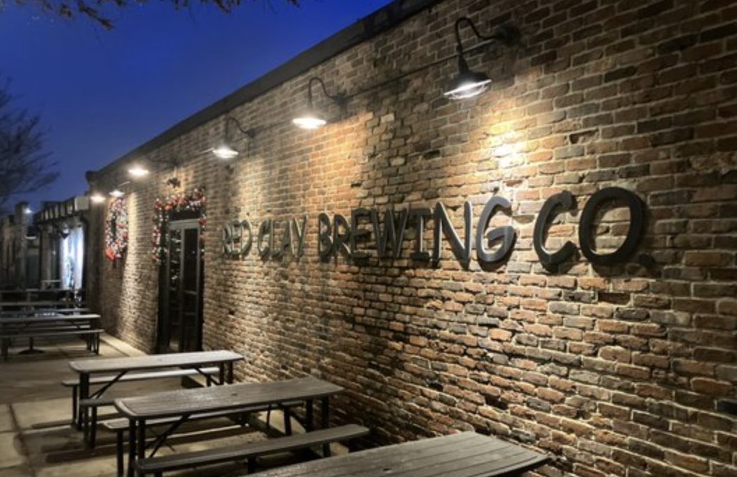Exterior shot of red clay brewing co. in opelika alabama